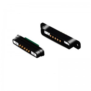 충전 및 전송 신호가 있는 자성 전기 연결기